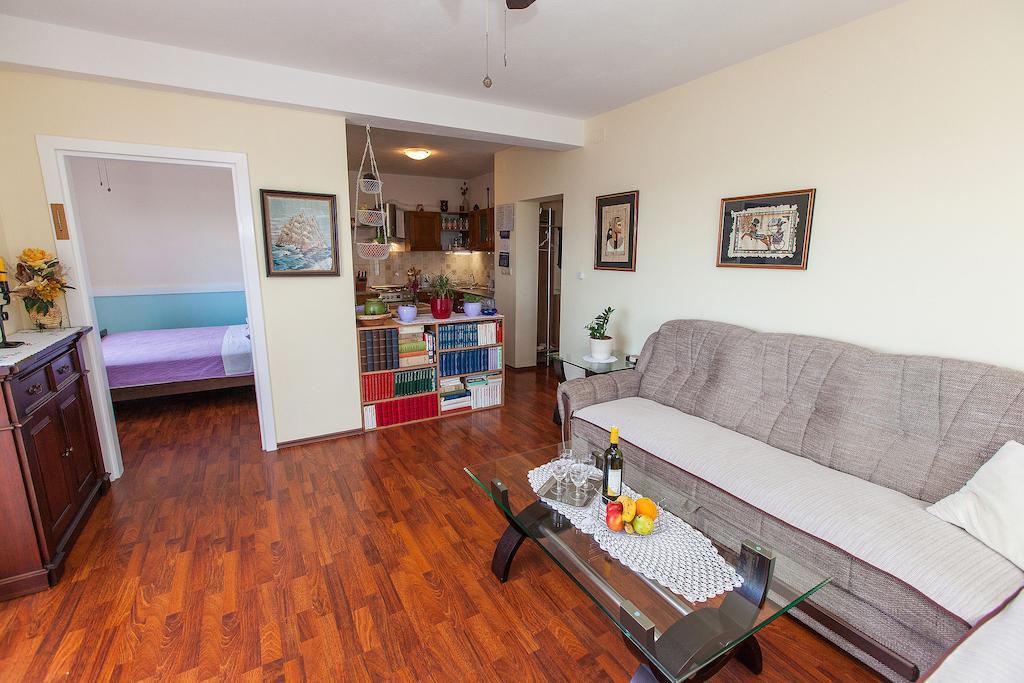 Apartments Villa Americana Jadranovo Δωμάτιο φωτογραφία