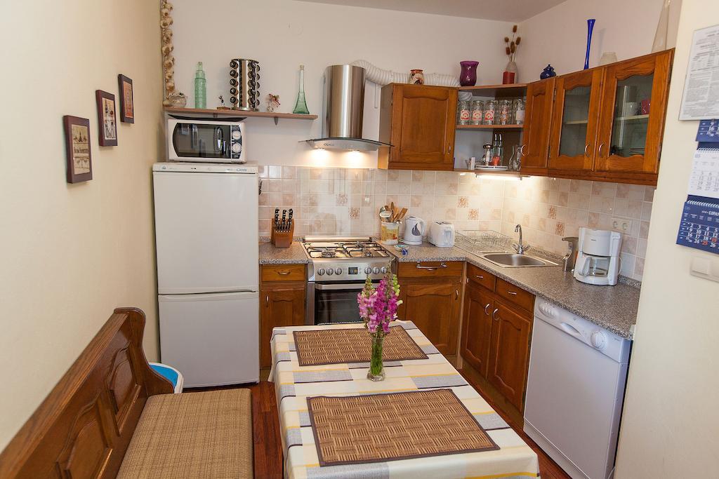 Apartments Villa Americana Jadranovo Δωμάτιο φωτογραφία